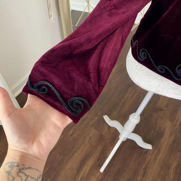 Union Made in USA 1970s Whimsygoth Burgundy Velvet Embroidered Blazer Jacket S M - Picture 3 of 8